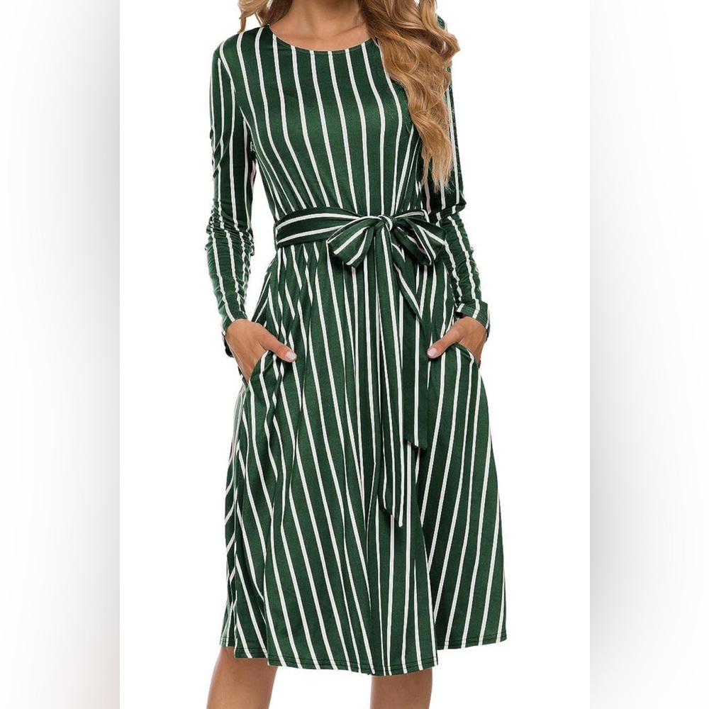 Vertical Stripes Green Dress w/ Pockets